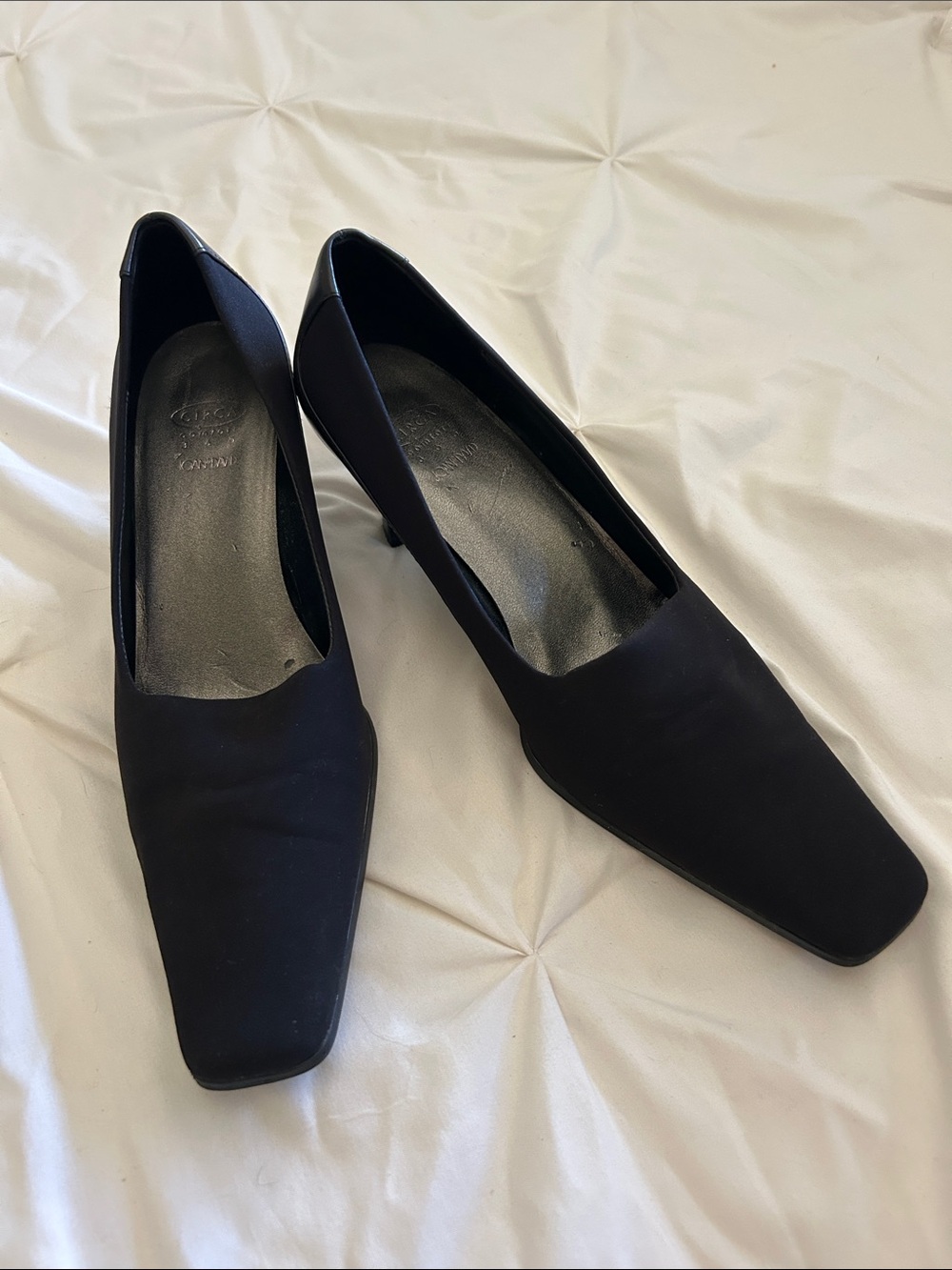 🖤 Joan & David Circa Comfort Black Square-Toe Flats